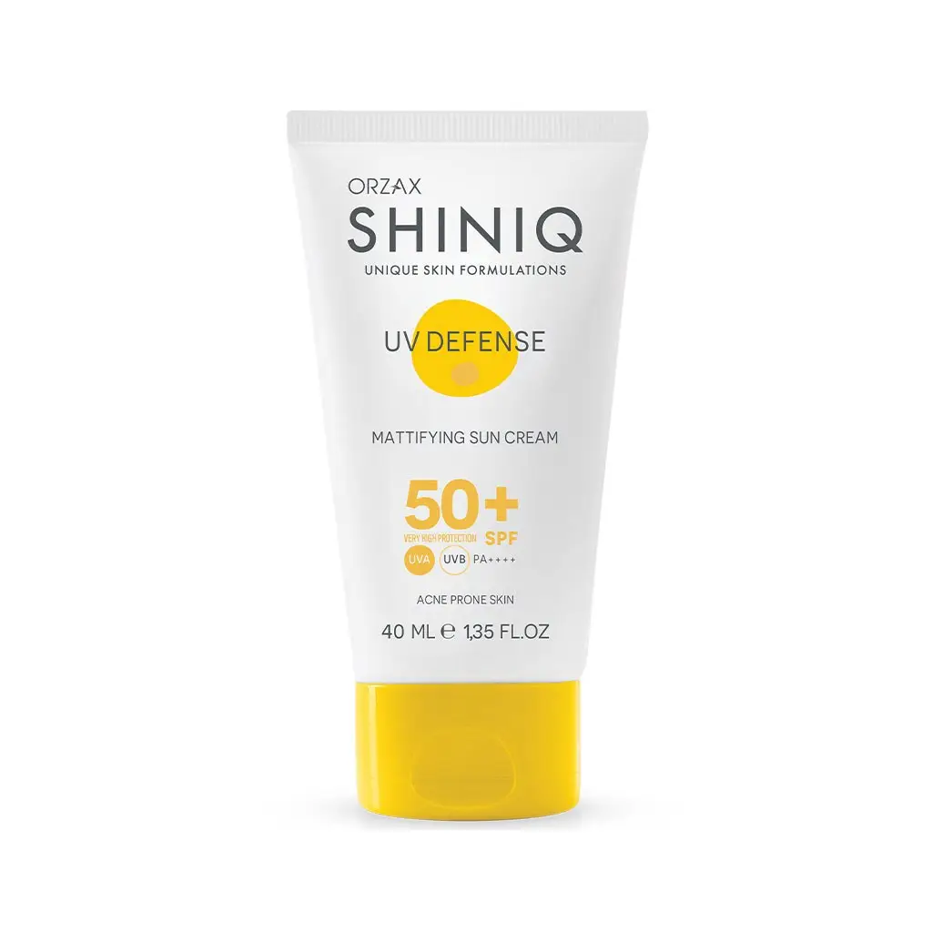 Shiniq Akne Karşıtı Güneş Koruyucu SPF50+ 40 ml